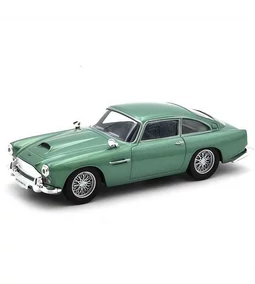 Aston Martin DB4