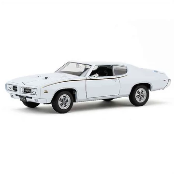 Pontiac GTO (1969) fehér – 1:24 méretarányos fém modellautó és játékautó | Welly