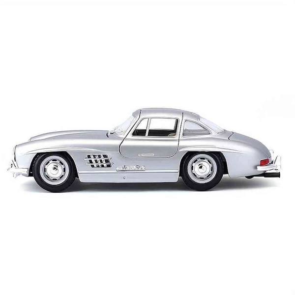 Mercedes-Benz 300 SL (1954) – 1:24 fém autómodell– Bburago minőség