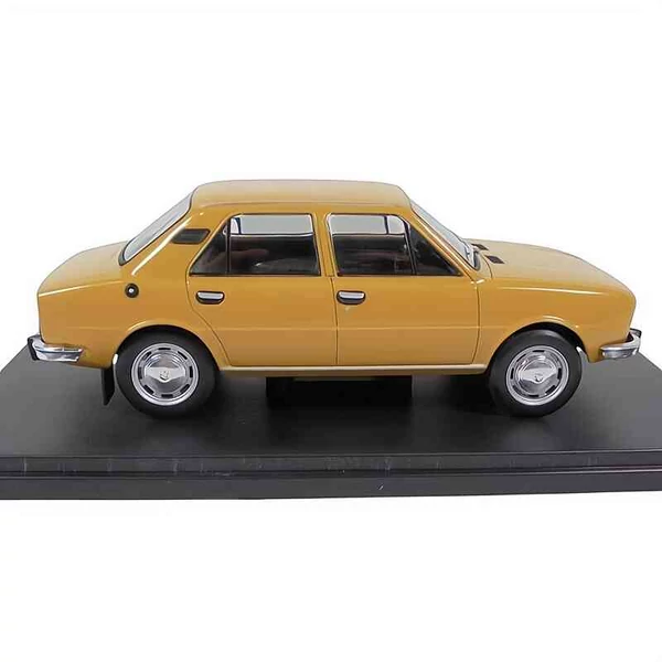 Skoda 105L (1978) – 1:24 fém modell autó – Edicola