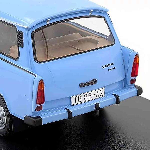 Trabant 601 S Universal (1988) – 1:24 fém autómodell – Edicola