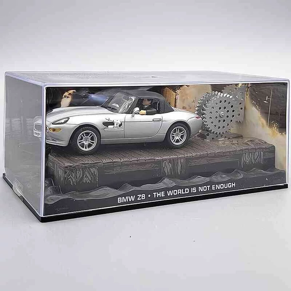 BMW Z8 – James Bond film– 1:43 fém modellautó – Edicola