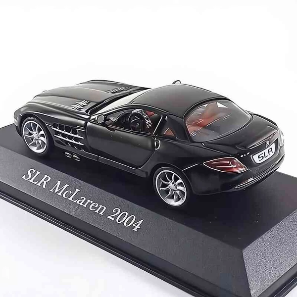 Mercedes-Benz SLR McLaren (2004) – 1:43 fém modellautó – Edicola