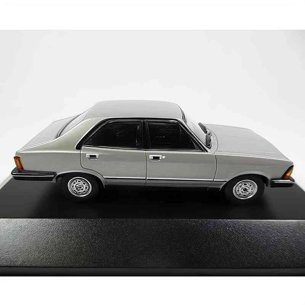 Volkswagen 1500 (1982) – 1:43 fém modell autó – Edicola