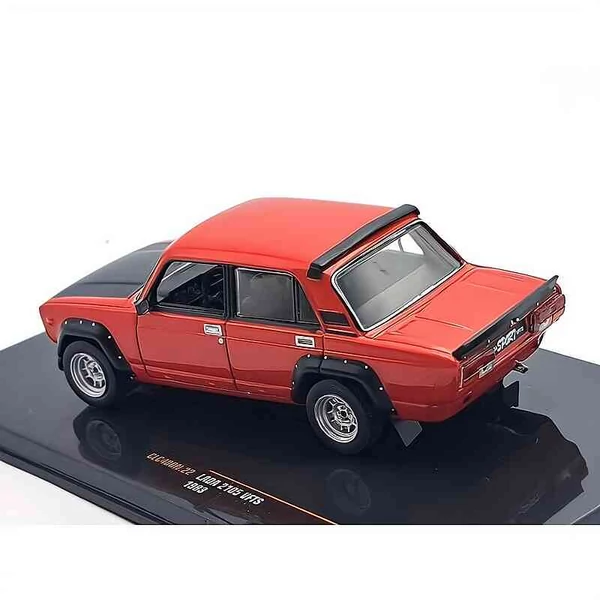Lada 2105 VFTS (1983) – 1:43 fém autómodell – IXO