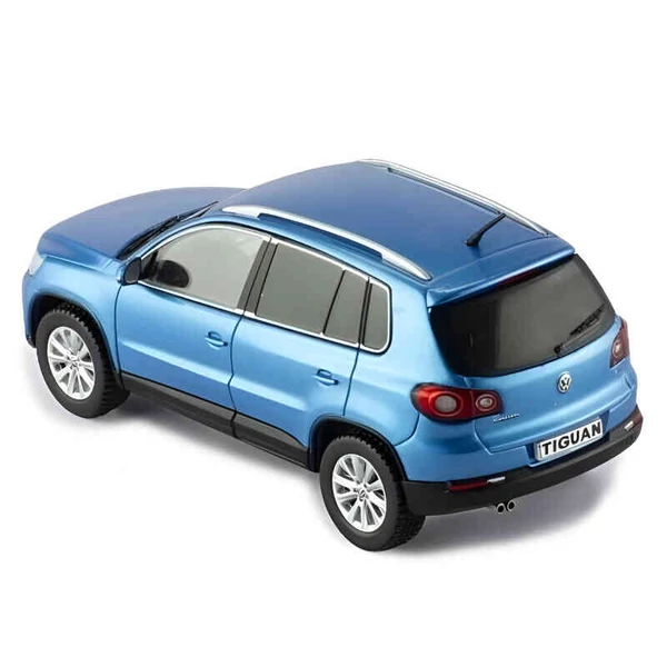 VW Tiguan 2007 modellautó fém kivitelben – IXO gyűjtői modell 1:43 méretarányban