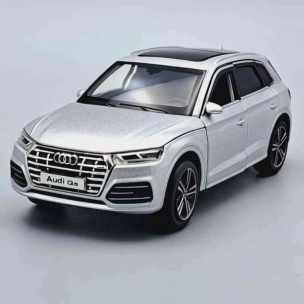 Audi Q5 – 1:32 fém játékautó és modellautó – Tayumo