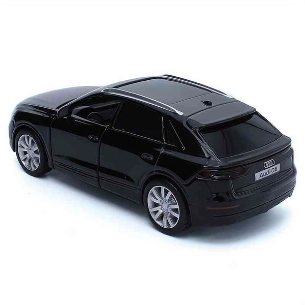 Audi Q8 – 1:36 fém autómodell – Tayumo