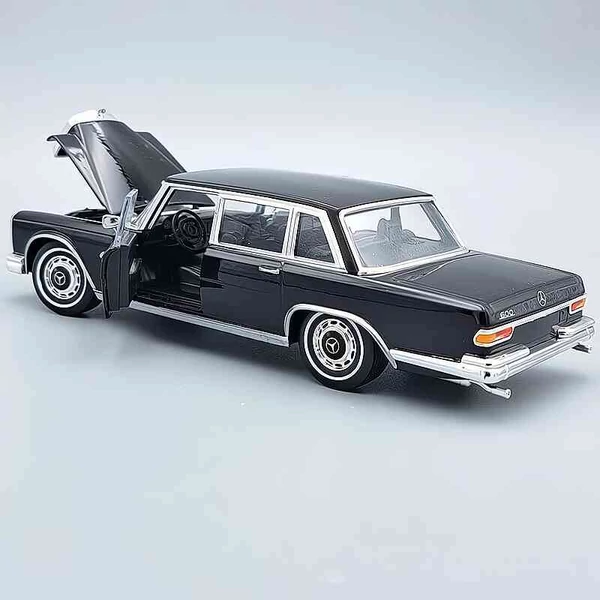 Mercedes-Benz 600 (1963) – 1:24 fém autómodell – Welly minőség