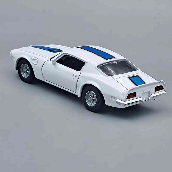 Pontiac Firebird Trans-Am (1972) – 1:34 fém autó modell – Welly