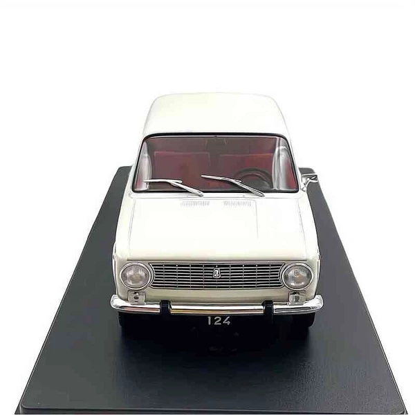 Fiat 124 – 1:24 fém modell autó – Whitebox minőség