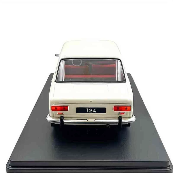 Fiat 124 – 1:24 fém autómodell – Whitebox  – gyűjtői minőség